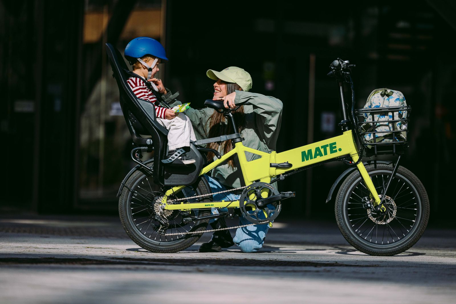 MATE GO⁺とお子さまを乗せたオーナー